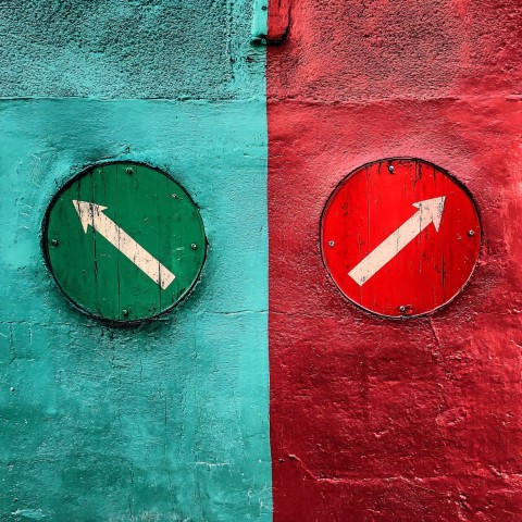 Green and Red Contrast Symbolizing Go and Stop